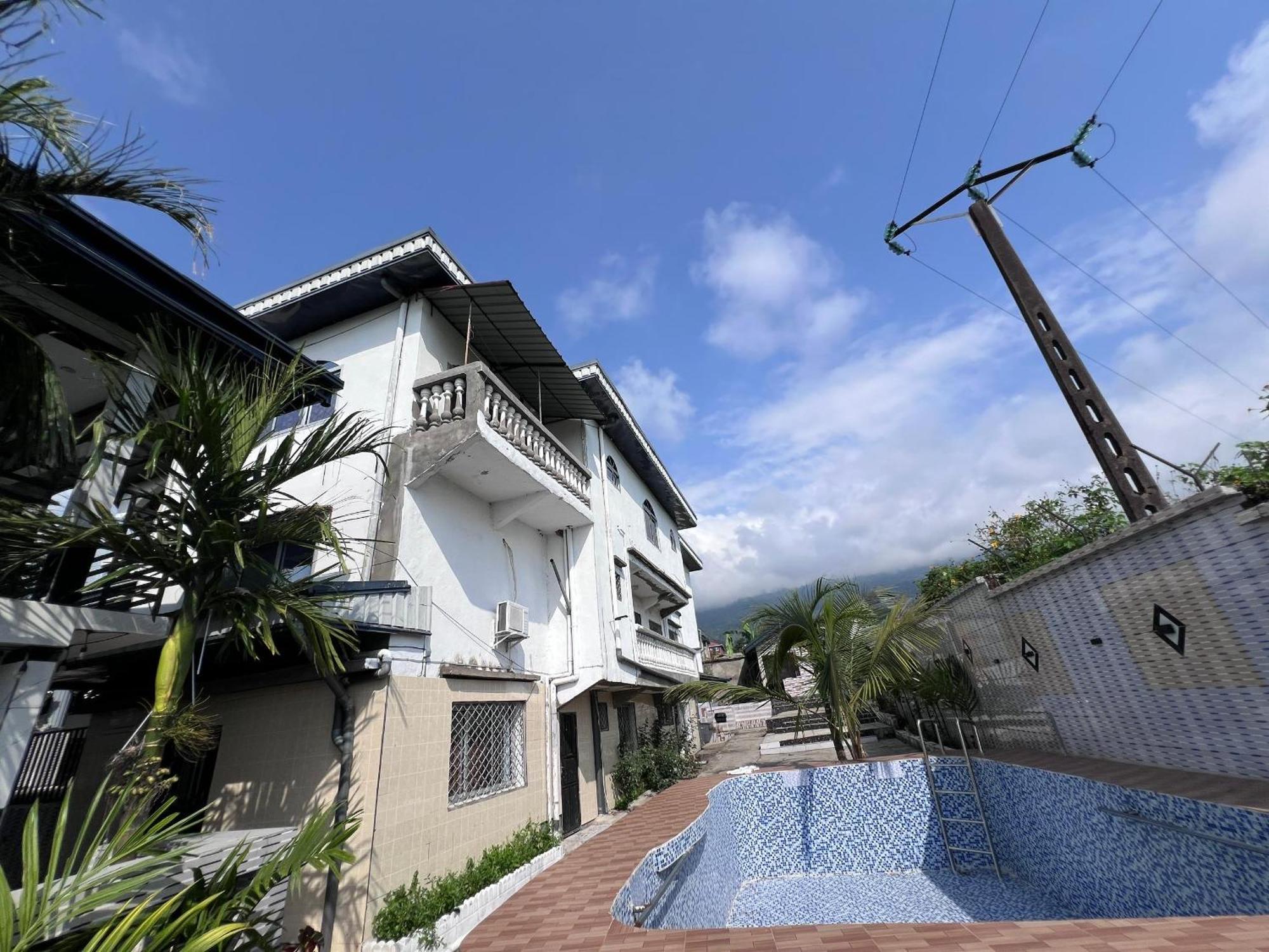 Appartement Apex Guest Facility à Buea Extérieur photo